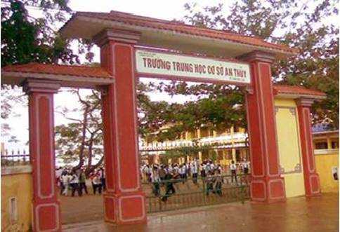 0305anthuy1.jpg