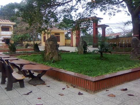 0305anthuy2.jpg