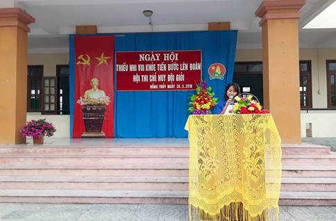 1104hongthuy1.jpg