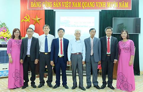 0811aaakt04.jpg