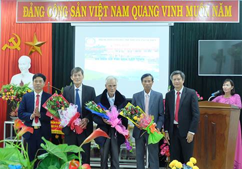 0811aaakt06.jpg