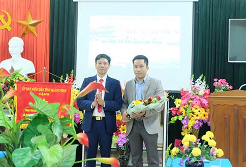 0811aaakt08.jpg